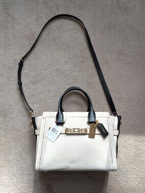 NWT Coach Swagger 27 in Colorblock (pebble leather; Light Gold/Chalk Multi)
